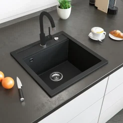 Granitspüle mit Armatur Schwarz 49 x 50 cm mit Armatur Schwarz Bergström