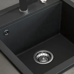 Granitspüle mit Armatur Schwarz 49 x 50 cm mit Armatur Schwarz Bergström